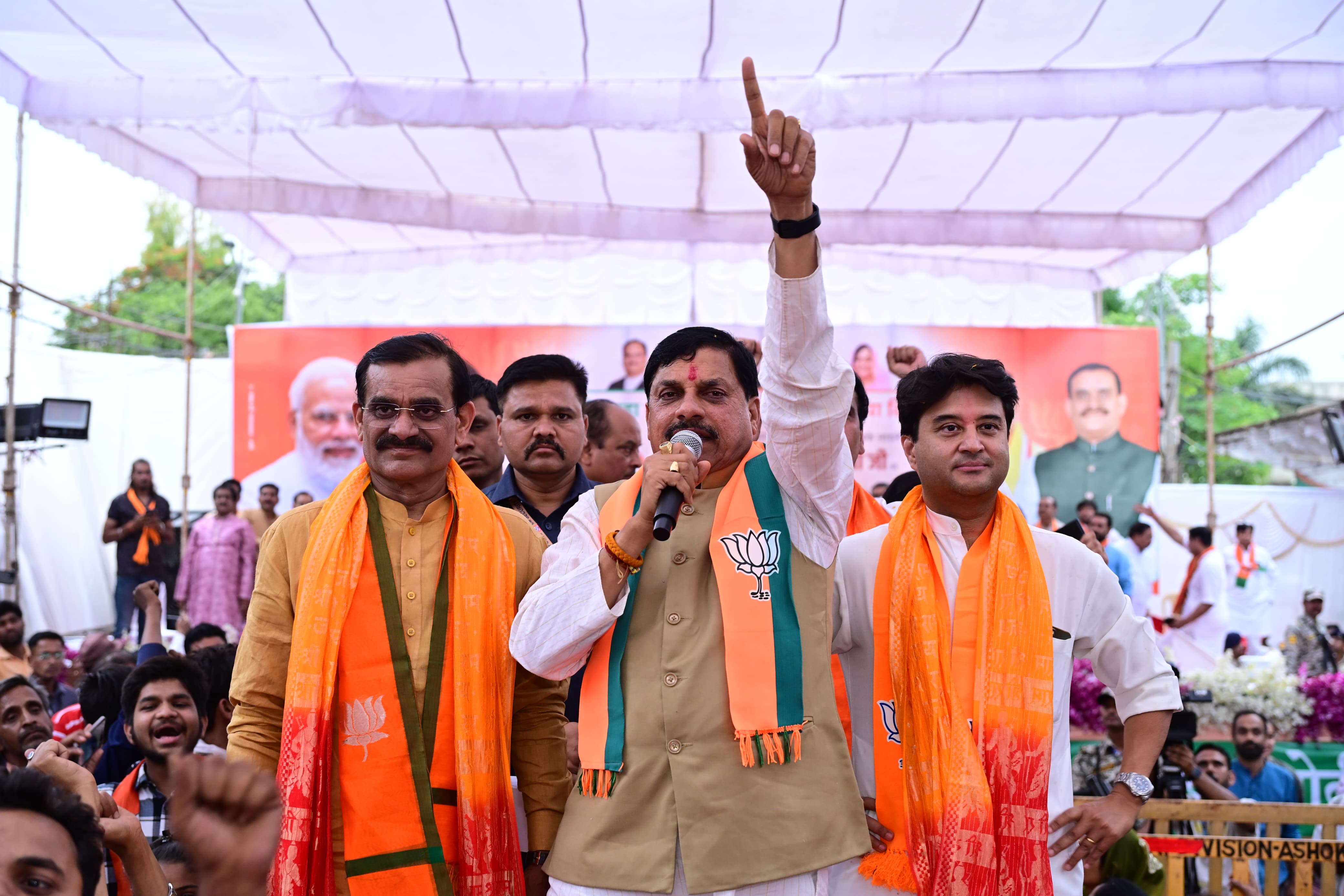 मुख्यमंत्री डॉ. मोहन यादव ने भिंड, गुना, ग्वालियर लोकसभा क्षेत्रों में आयोजित विभिन्न जनसभाओं को संबोधित किया। 