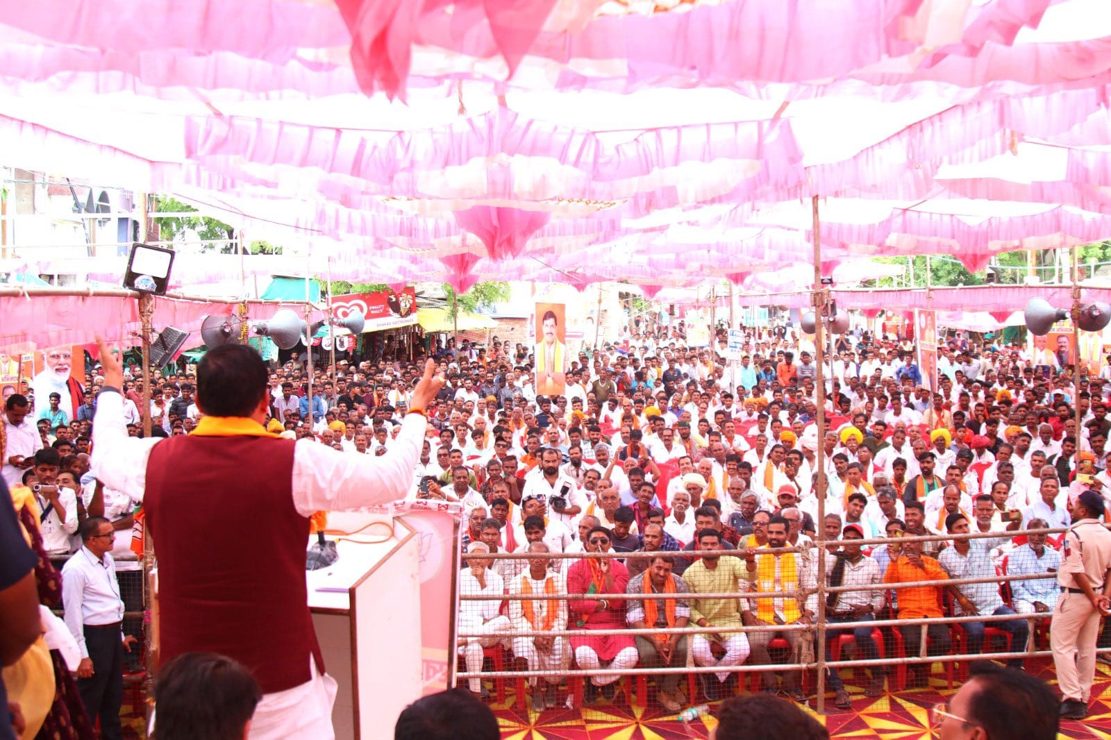 मुख्यमंत्री डॉ. मोहन यादव ने धार, रतलाम, उज्जैन लोकसभा क्षेत्रों में आयोजित जनसभाओं को संबोधित किया
